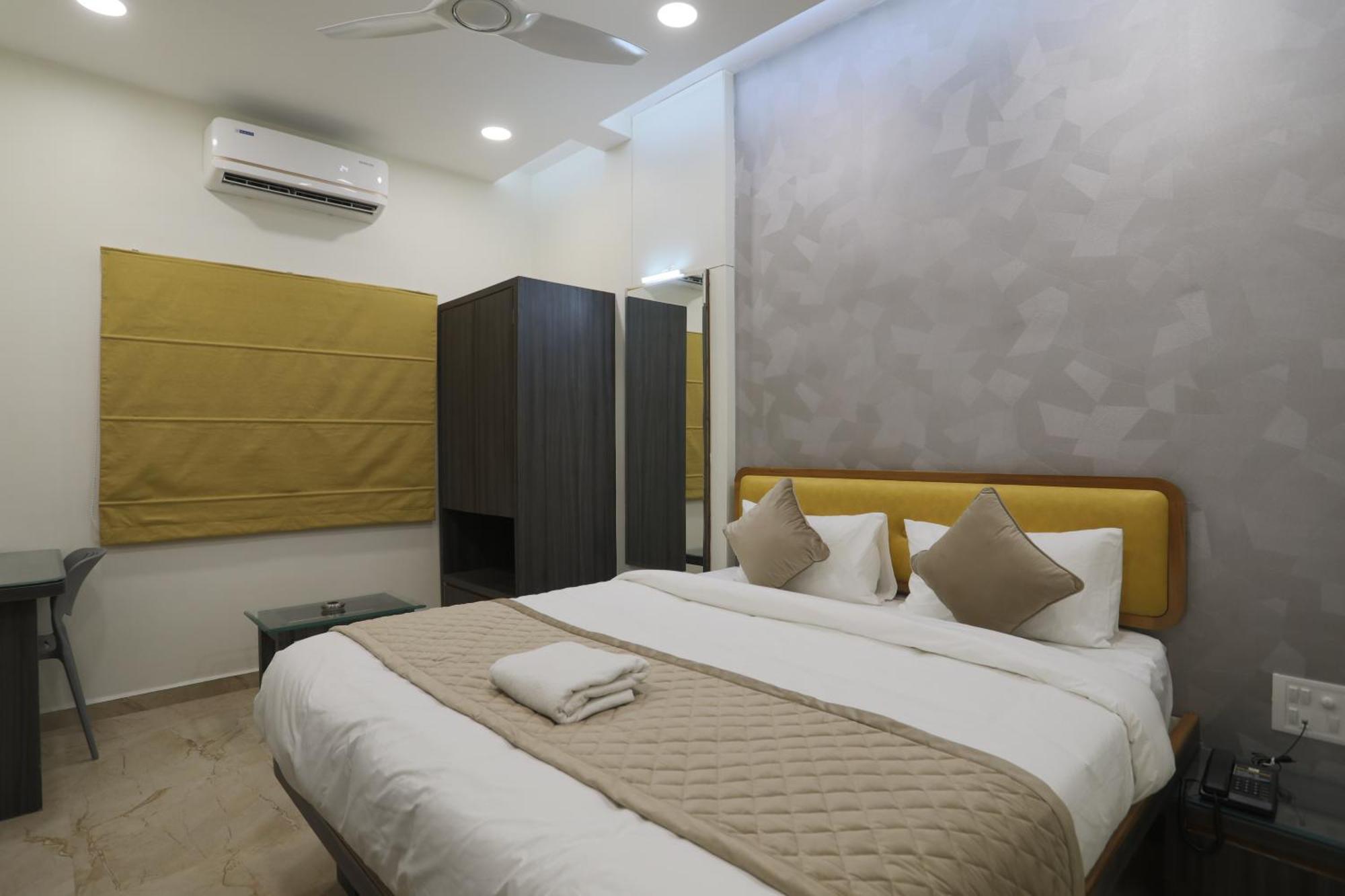 Hotel Ajinkya Palace Aurangabad  Eksteriør bilde