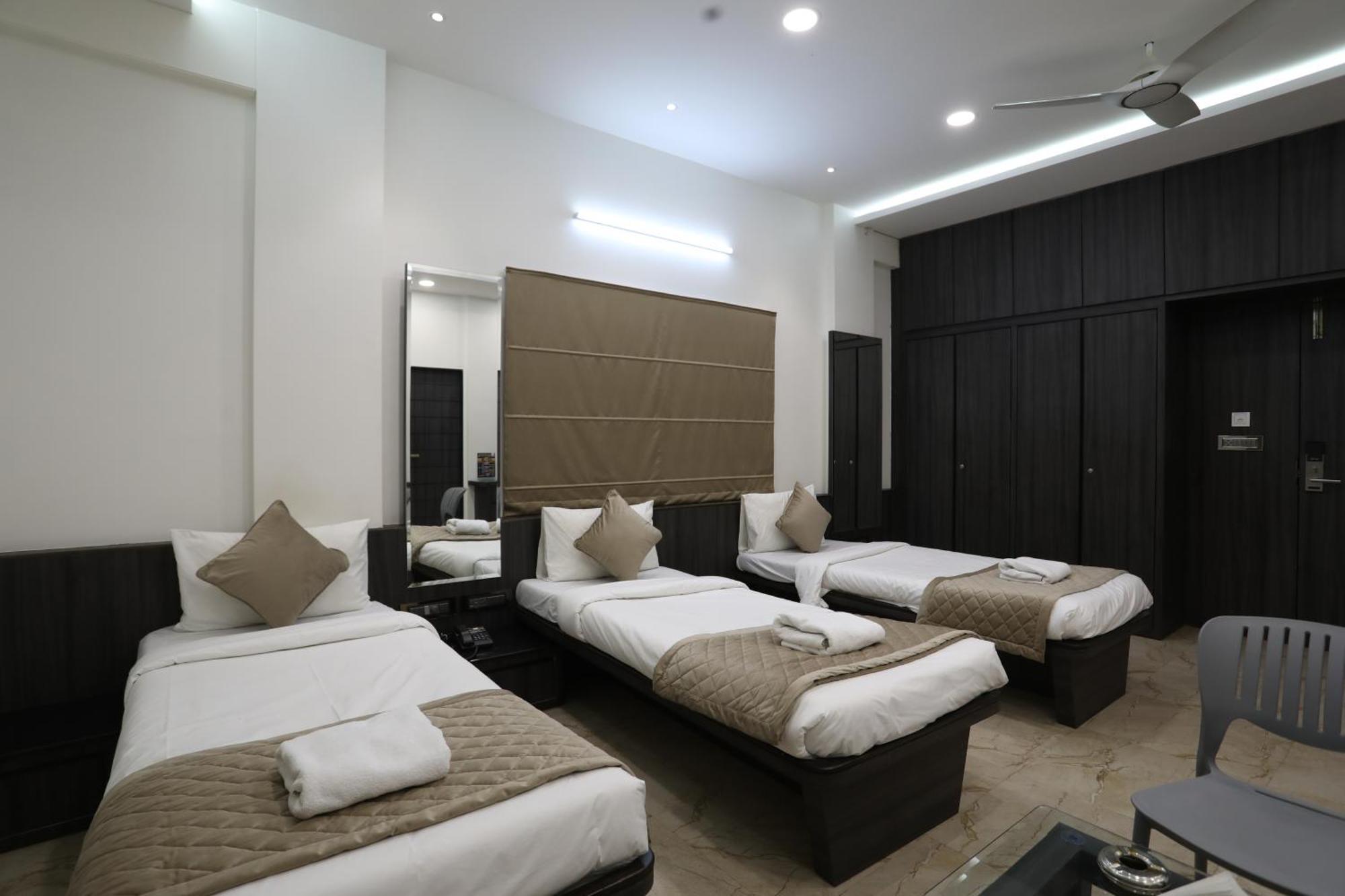 Hotel Ajinkya Palace Aurangabad  Eksteriør bilde